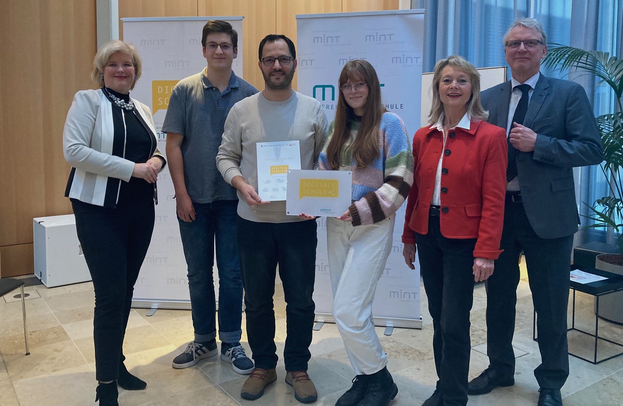 MCG erneut als „digitale Schule“ ausgezeichnet
