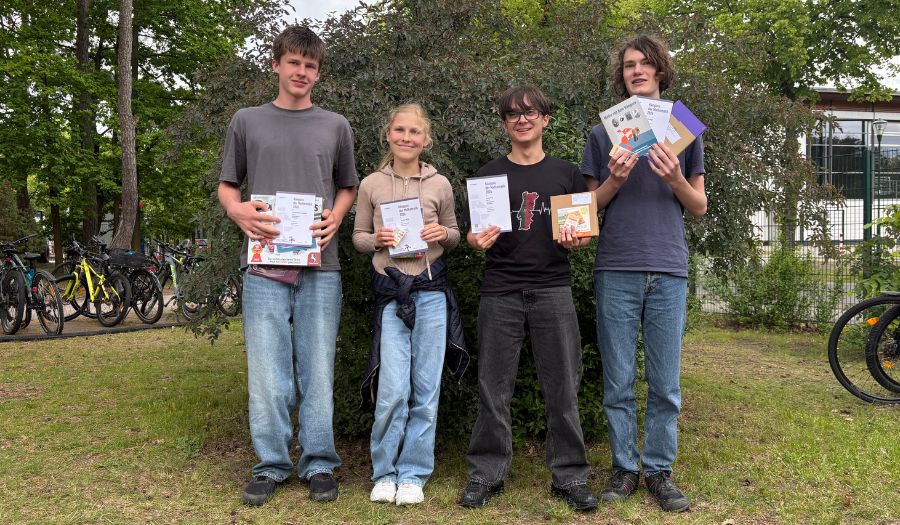Zwei „Kleine“ und zwei „Große“ gewinnen beim Känguru-Wettbewerb